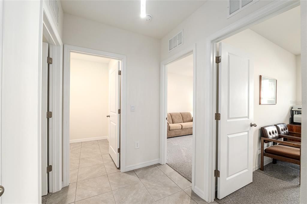 Под контрактом: $335,000 (4 спален, 2 ванн, 2326 Квадратных фут)