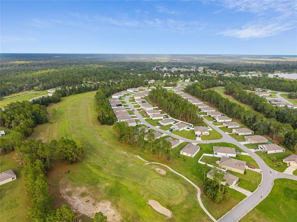 Под контрактом: $335,000 (4 спален, 2 ванн, 2326 Квадратных фут)