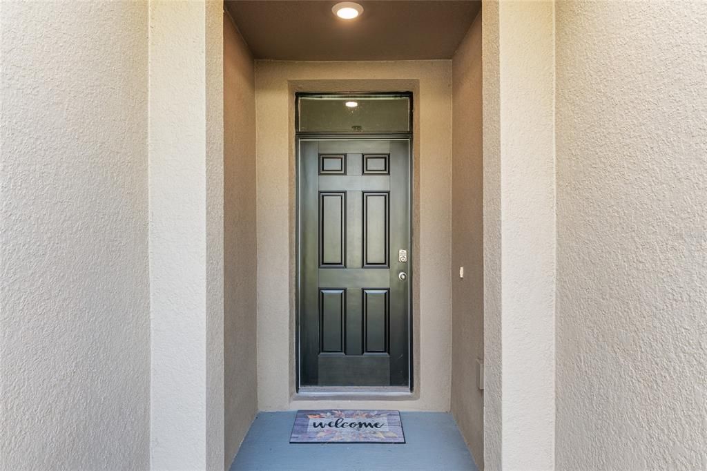 Под контрактом: $335,000 (4 спален, 2 ванн, 2326 Квадратных фут)