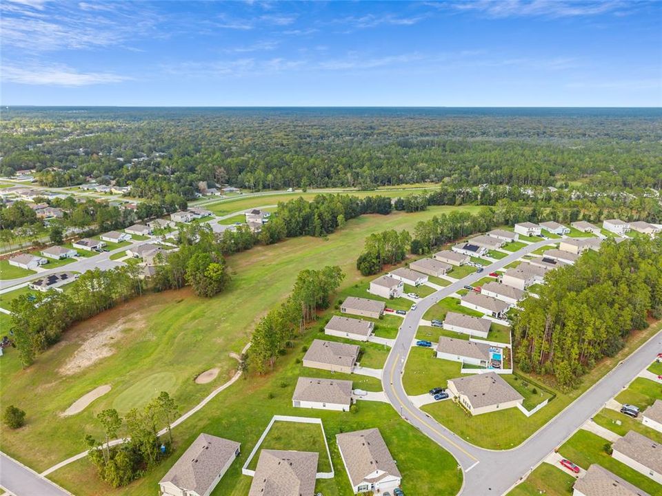 Под контрактом: $335,000 (4 спален, 2 ванн, 2326 Квадратных фут)