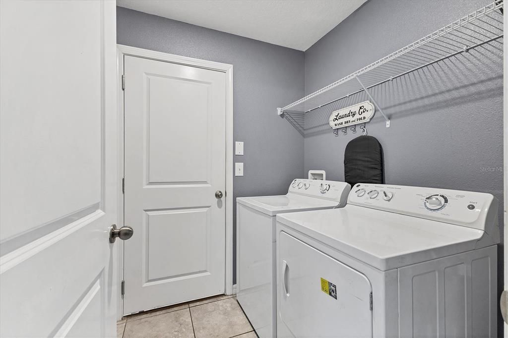 For Rent: $2,800 (4 beds, 2 baths, 2038 Square Feet)