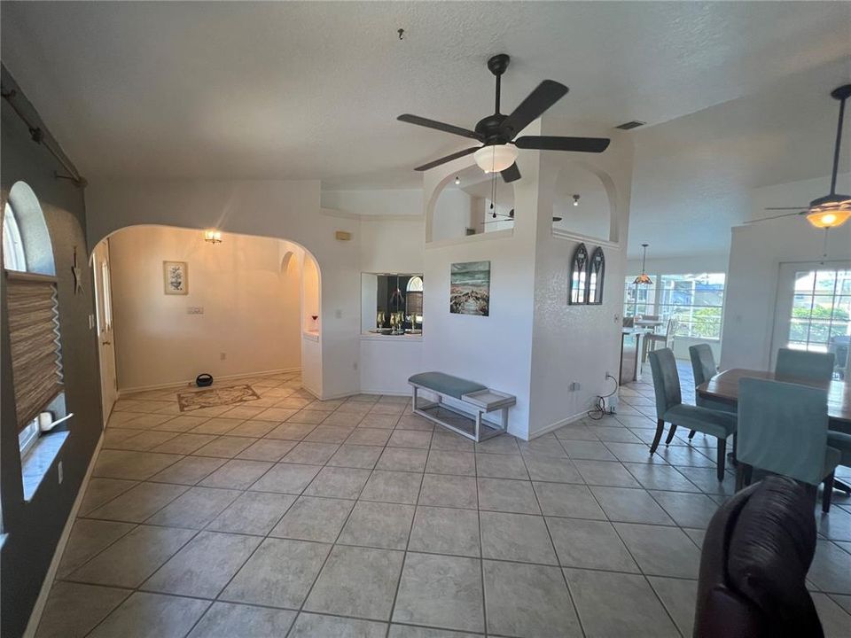 For Rent: $4,000 (3 beds, 2 baths, 2120 Square Feet)
