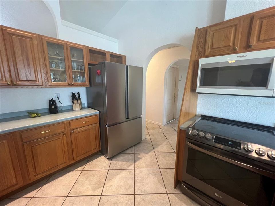 For Rent: $4,000 (3 beds, 2 baths, 2120 Square Feet)