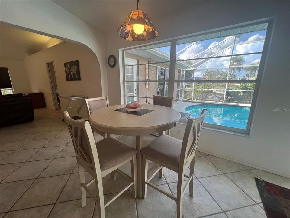 For Rent: $4,000 (3 beds, 2 baths, 2120 Square Feet)