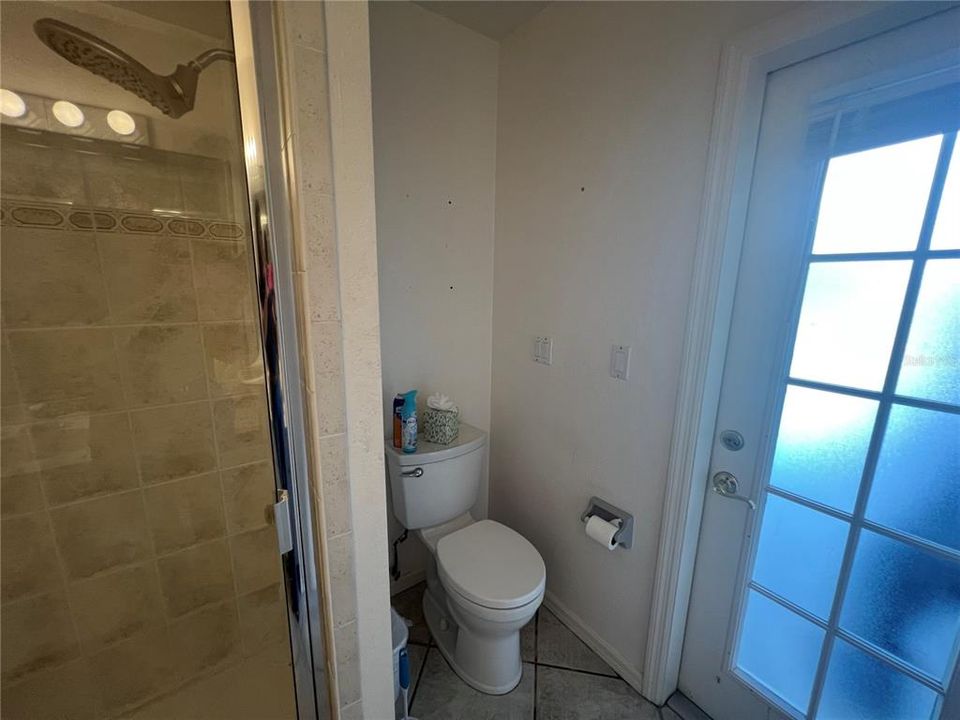 For Rent: $4,000 (3 beds, 2 baths, 2120 Square Feet)