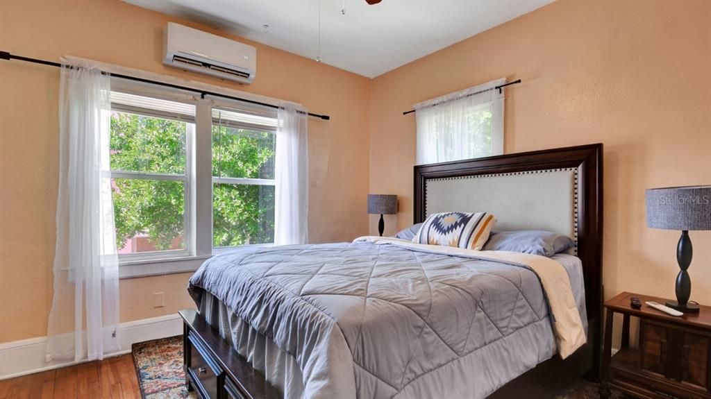 For Sale: $225,000 (3 beds, 2 baths, 1164 Square Feet)