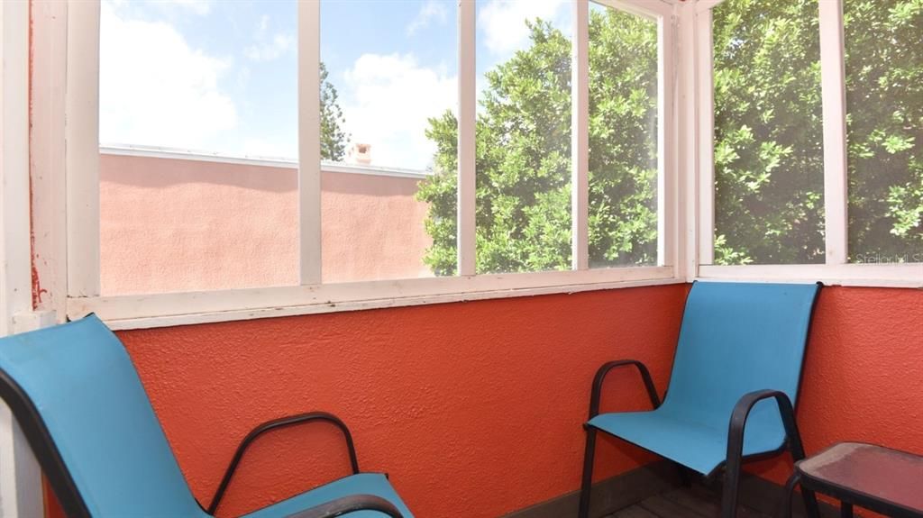 For Sale: $225,000 (3 beds, 2 baths, 1164 Square Feet)