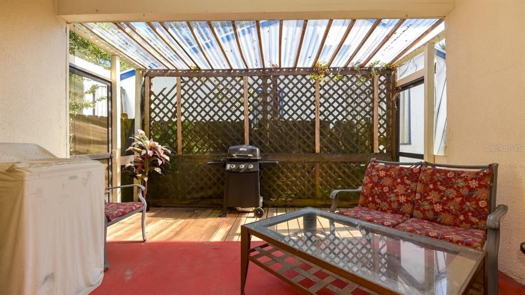 For Sale: $225,000 (3 beds, 2 baths, 1164 Square Feet)