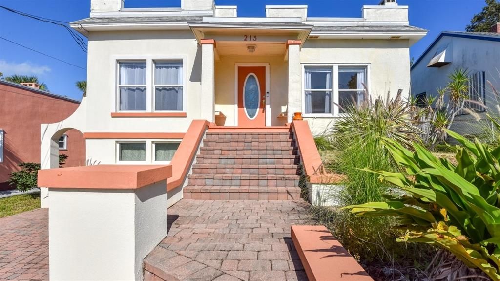 For Sale: $225,000 (3 beds, 2 baths, 1164 Square Feet)