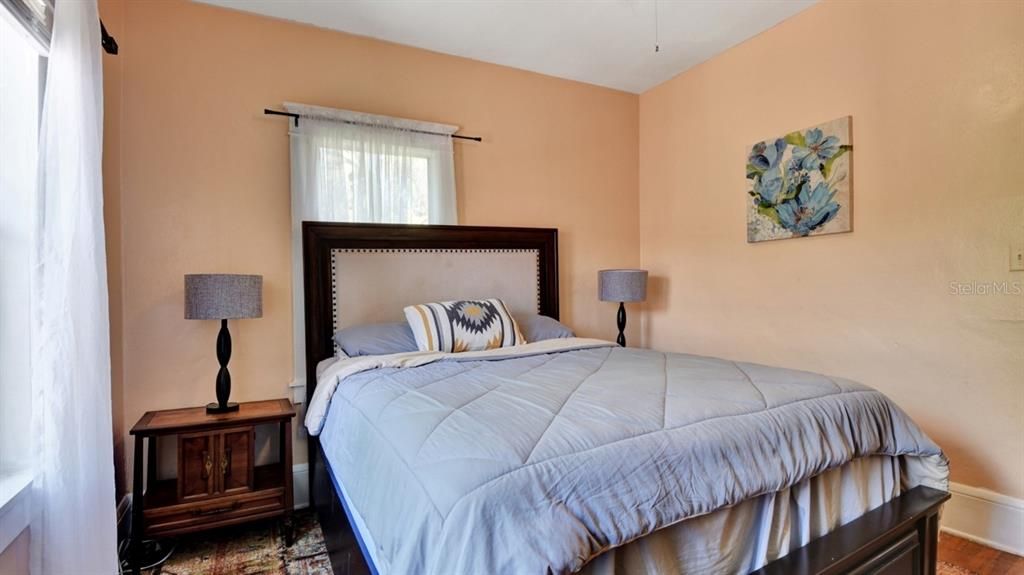 For Sale: $225,000 (3 beds, 2 baths, 1164 Square Feet)