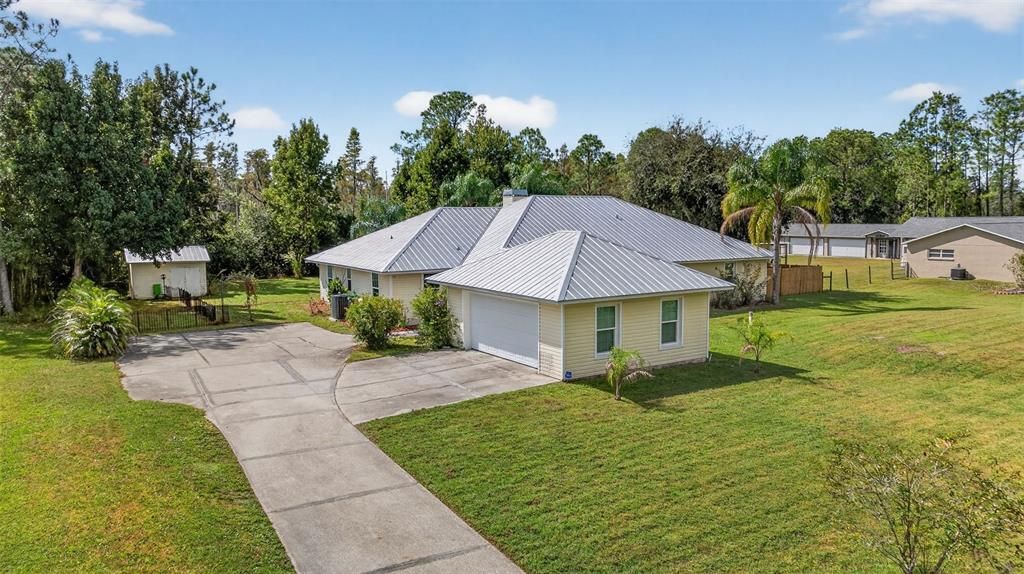 Active With Contract: $615,000 (3 beds, 2 baths, 2448 Square Feet)