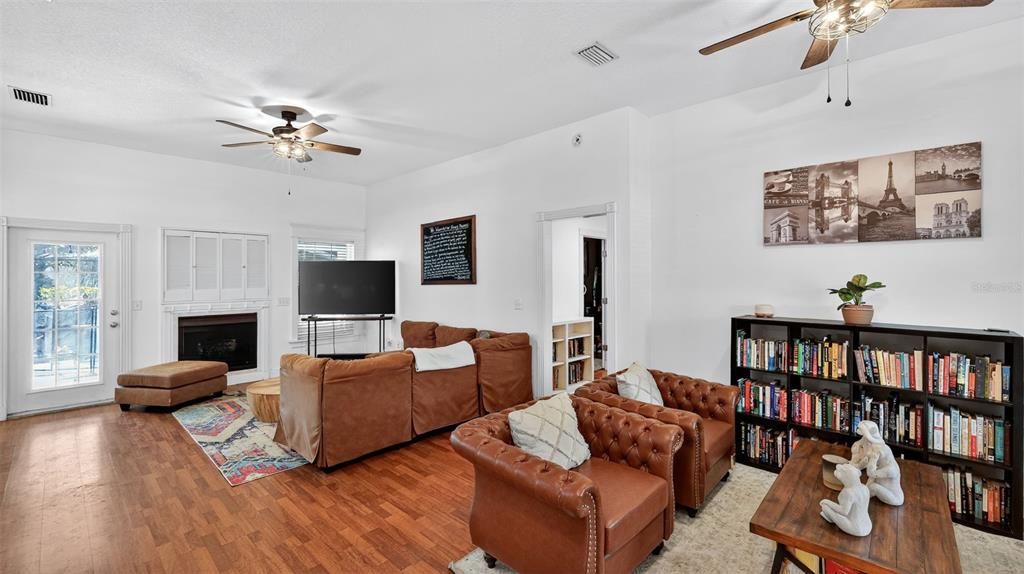 Active With Contract: $615,000 (3 beds, 2 baths, 2448 Square Feet)