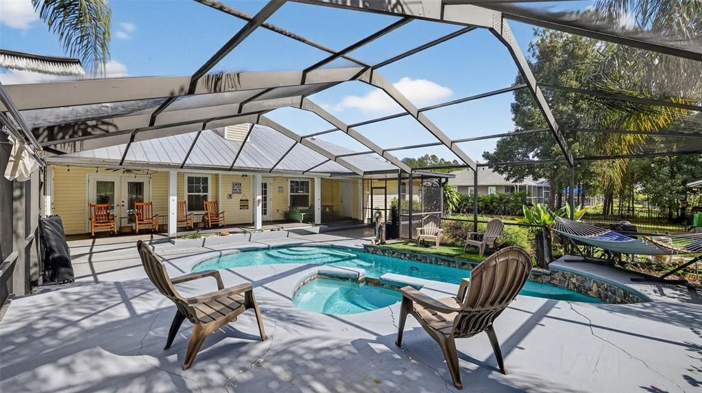 Active With Contract: $615,000 (3 beds, 2 baths, 2448 Square Feet)