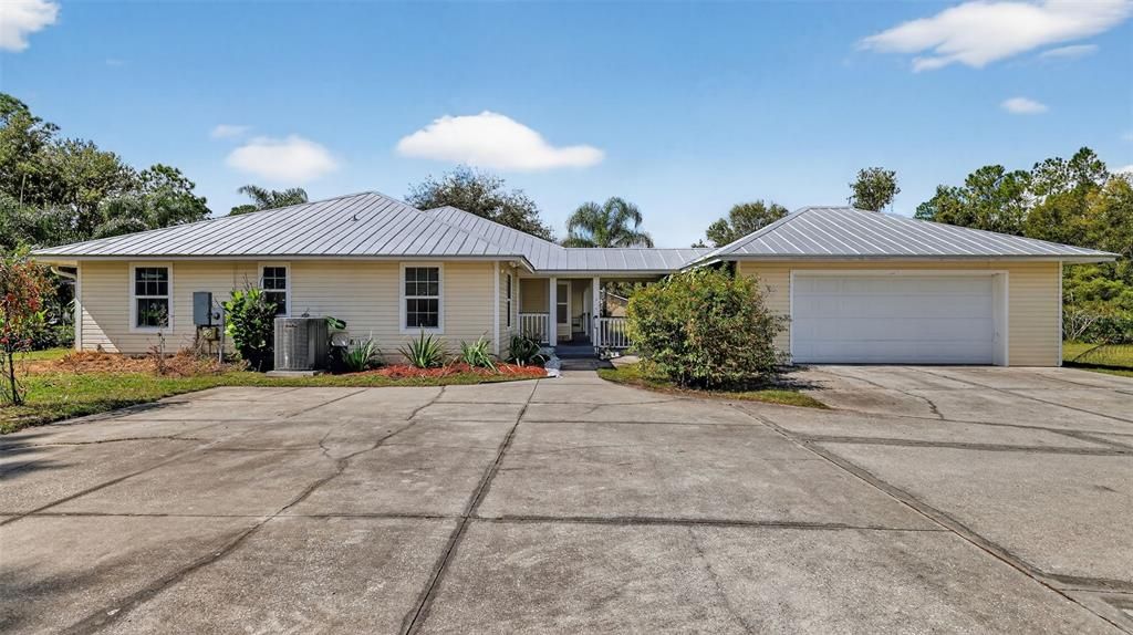 Active With Contract: $615,000 (3 beds, 2 baths, 2448 Square Feet)