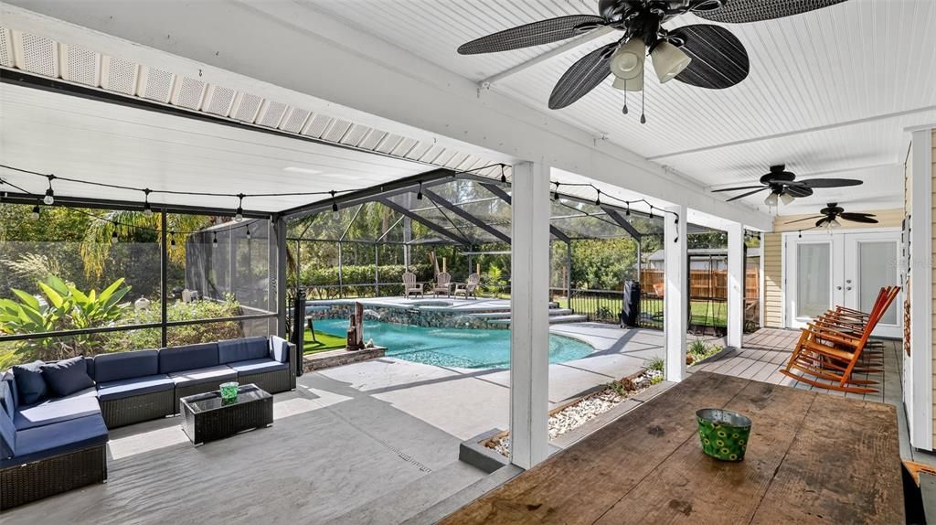 Active With Contract: $615,000 (3 beds, 2 baths, 2448 Square Feet)