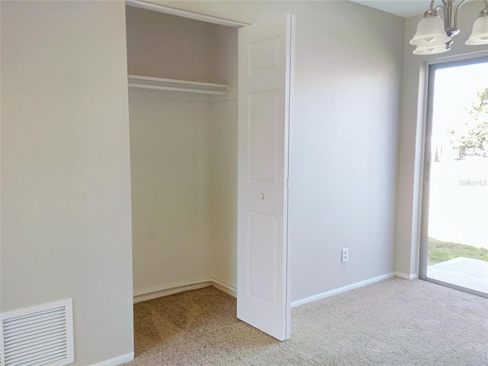 For Sale: $229,900 (3 beds, 1 baths, 1078 Square Feet)