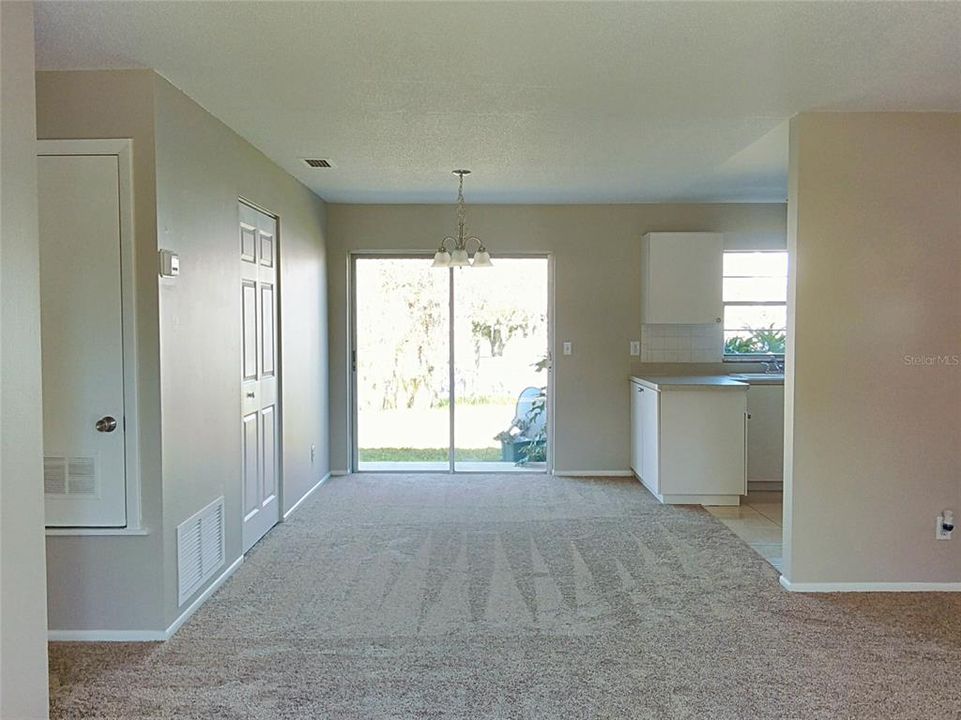 For Sale: $229,900 (3 beds, 1 baths, 1078 Square Feet)