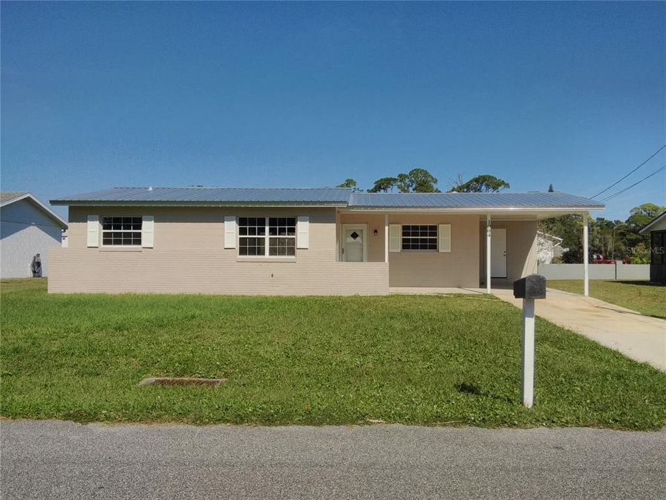 For Sale: $229,900 (3 beds, 1 baths, 1078 Square Feet)