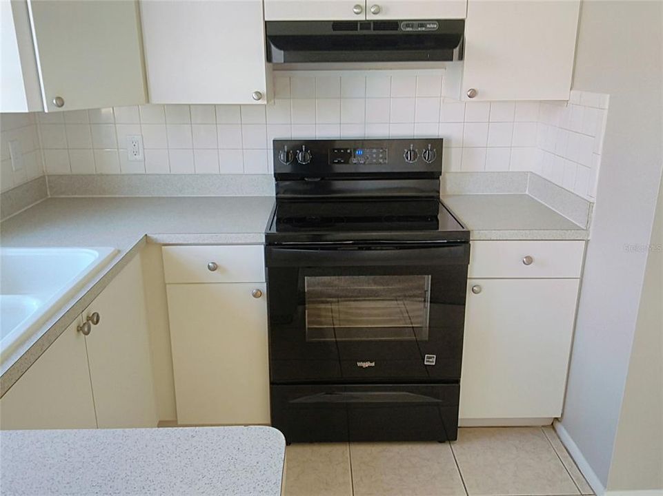 For Sale: $229,900 (3 beds, 1 baths, 1078 Square Feet)