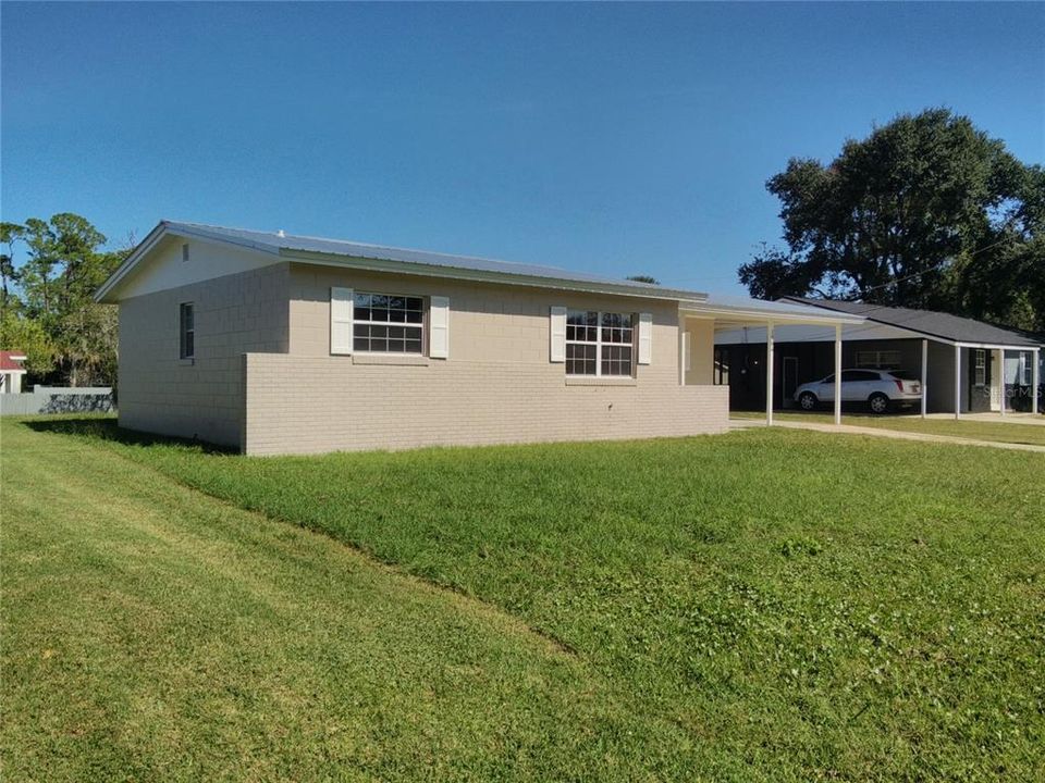 For Sale: $229,900 (3 beds, 1 baths, 1078 Square Feet)