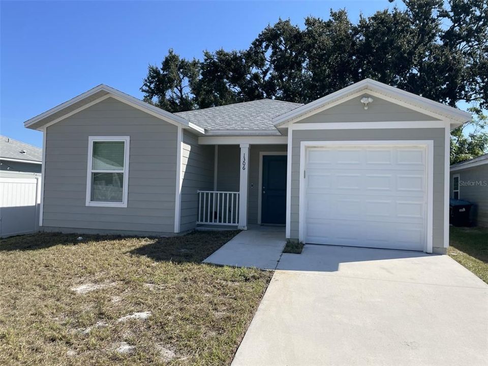 Recently Sold: $299,000 (3 beds, 2 baths, 1218 Square Feet)