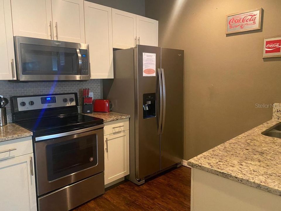 En Renta: $1,850 (3 camas, 2 baños, 1300 Pies cuadrados)