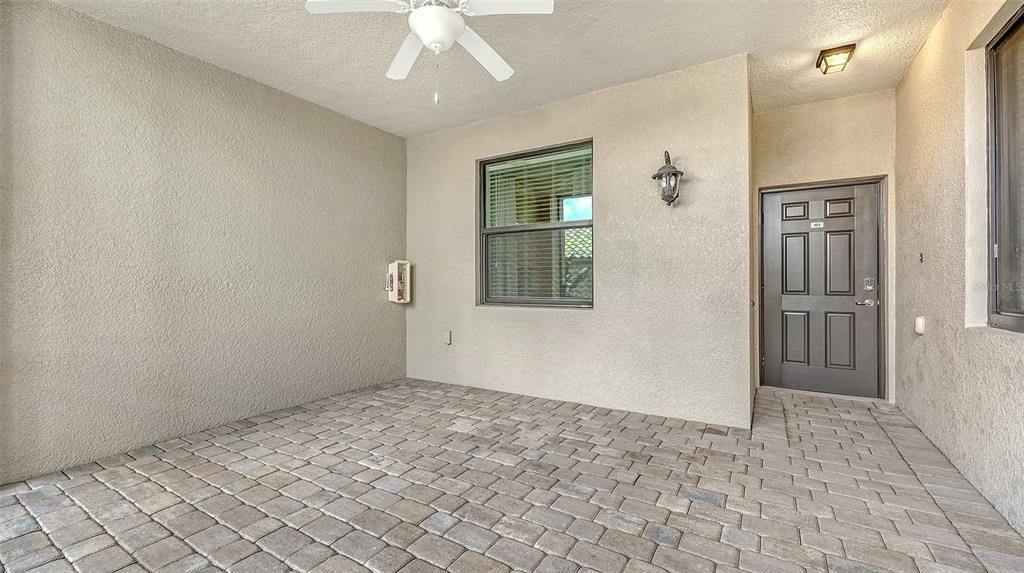 For Sale: $390,000 (2 beds, 2 baths, 1336 Square Feet)