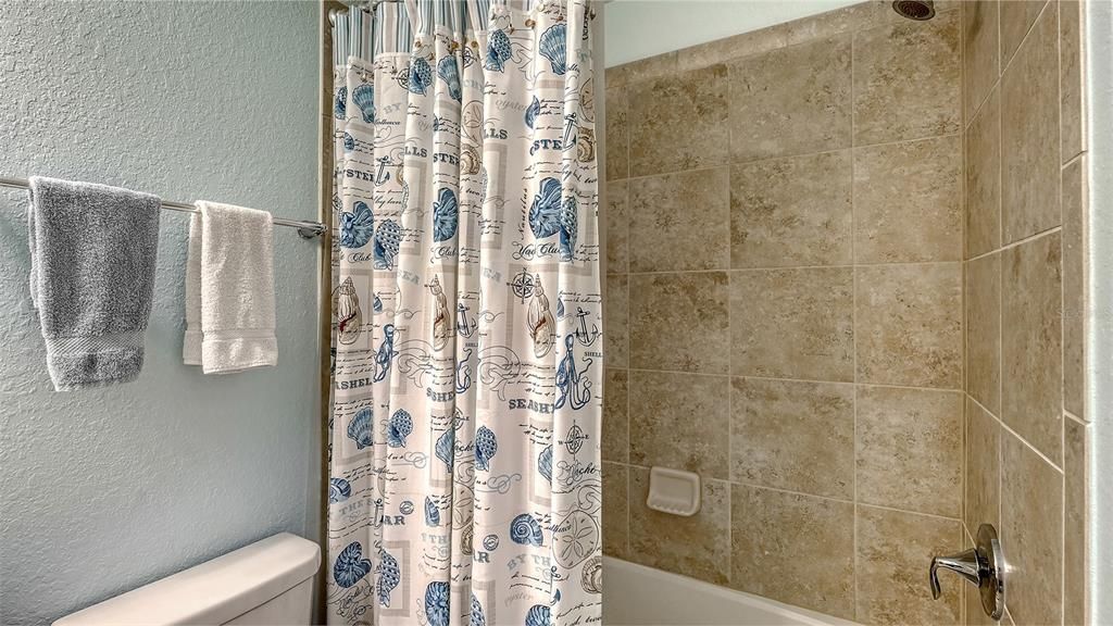 For Sale: $390,000 (2 beds, 2 baths, 1336 Square Feet)