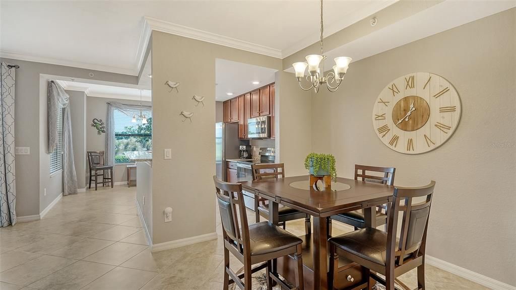 For Sale: $390,000 (2 beds, 2 baths, 1336 Square Feet)