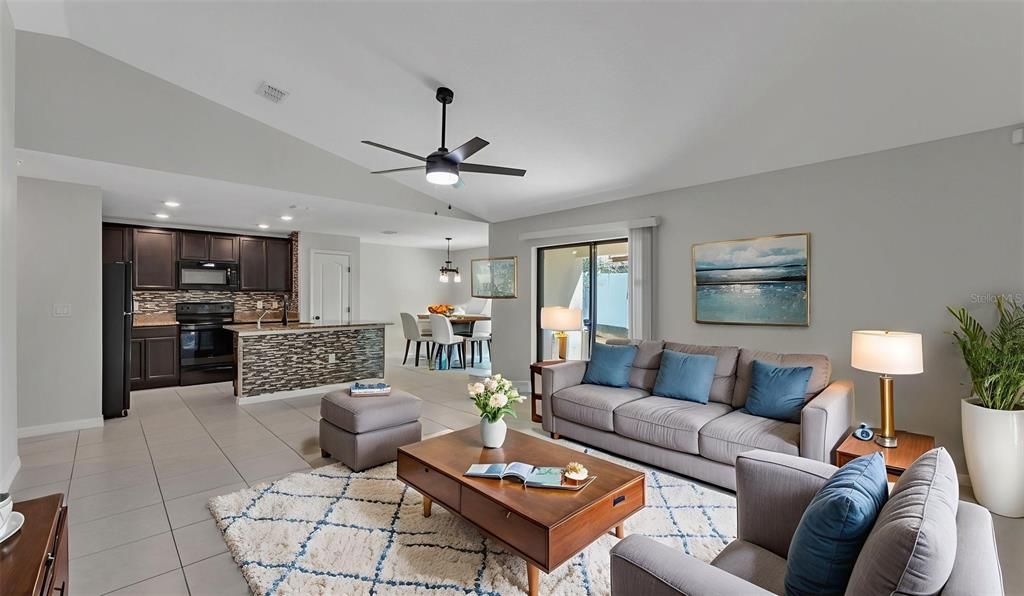 Active With Contract: $269,900 (4 beds, 2 baths, 1684 Square Feet)