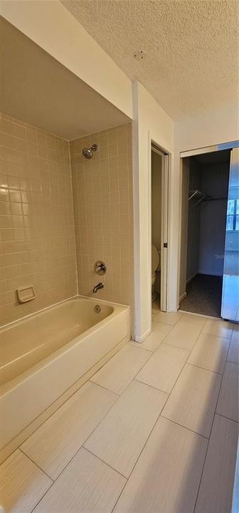 В аренду: $2,700 (2 спален, 2 ванн, 930 Квадратных фут)