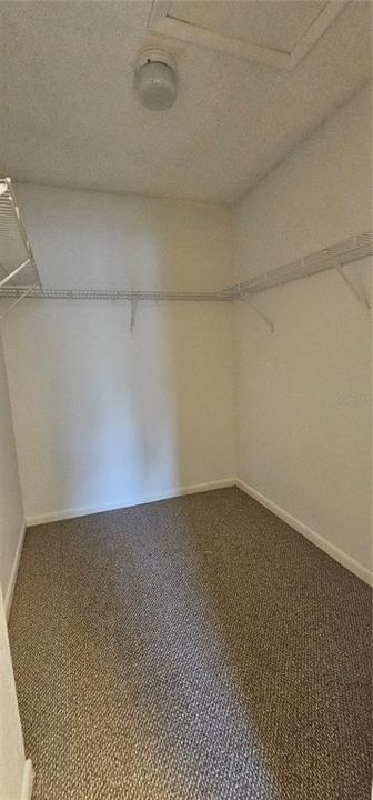 В аренду: $2,700 (2 спален, 2 ванн, 930 Квадратных фут)