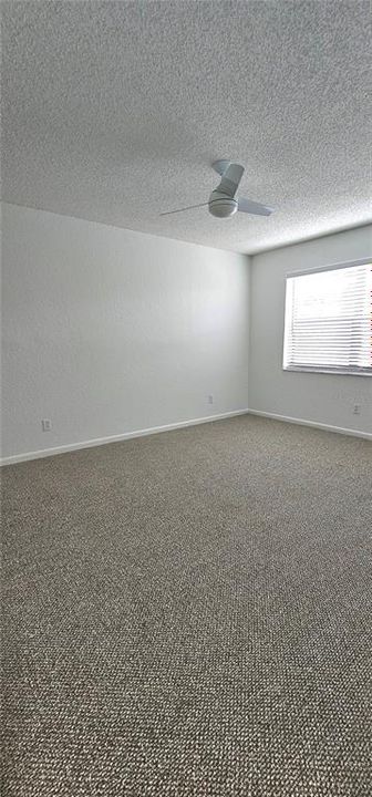 В аренду: $2,700 (2 спален, 2 ванн, 930 Квадратных фут)