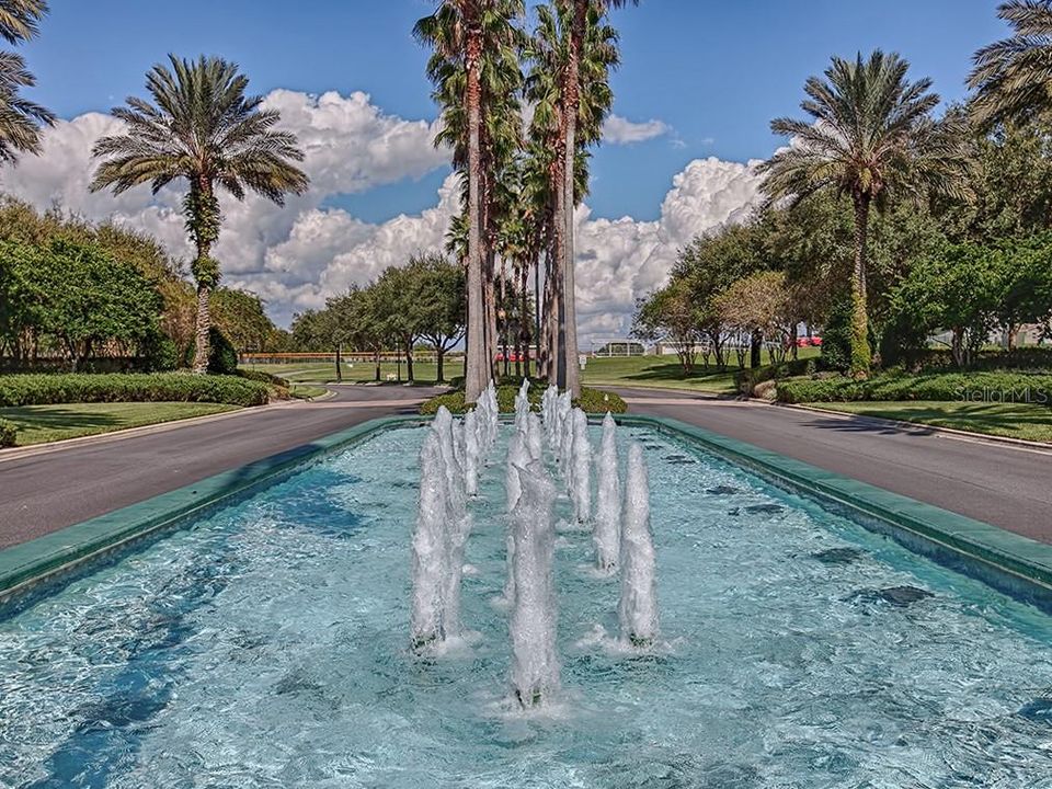 Activo con contrato: $365,000 (3 camas, 2 baños, 1818 Pies cuadrados)