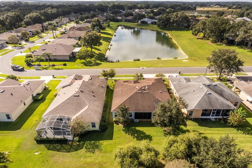 Activo con contrato: $365,000 (3 camas, 2 baños, 1818 Pies cuadrados)