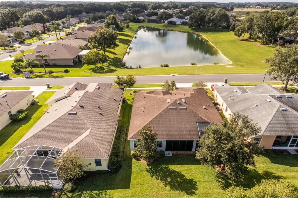 Activo con contrato: $365,000 (3 camas, 2 baños, 1818 Pies cuadrados)