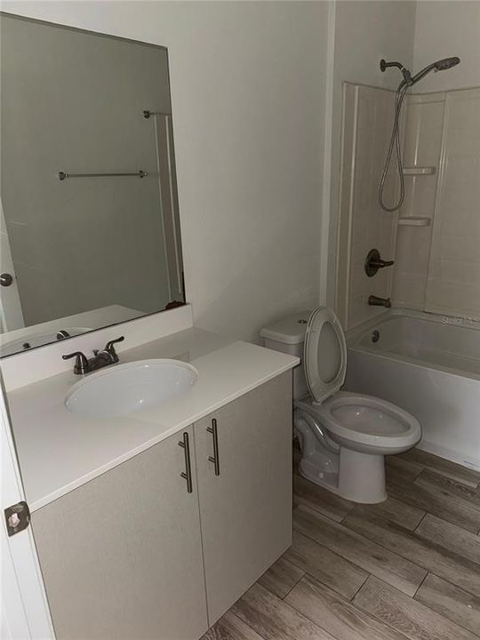 For Rent: $1,550 (1 beds, 1 baths, 756 Square Feet)
