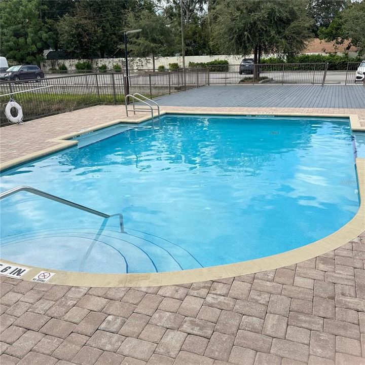 For Rent: $1,550 (1 beds, 1 baths, 756 Square Feet)