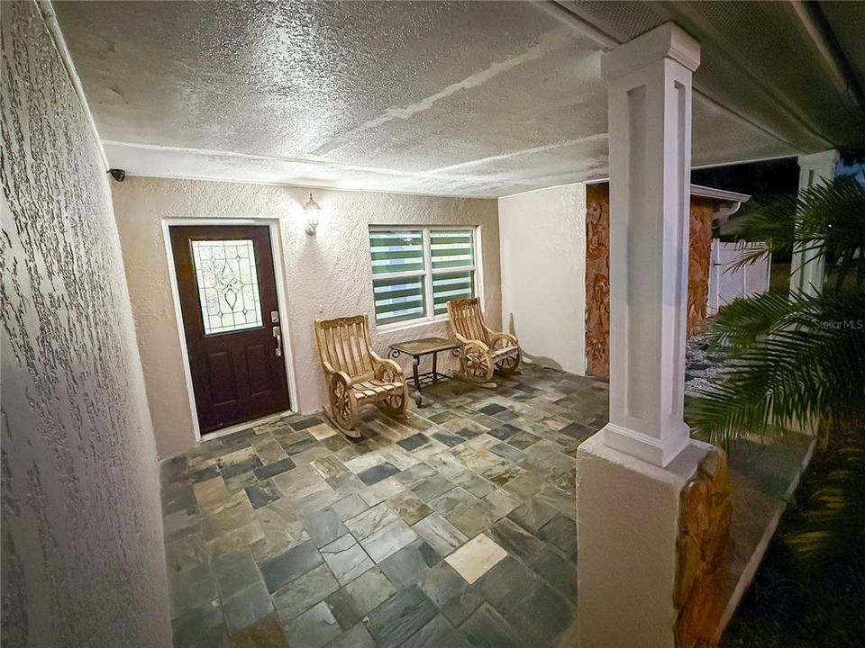 Active With Contract: $360,000 (3 beds, 2 baths, 1173 Square Feet)