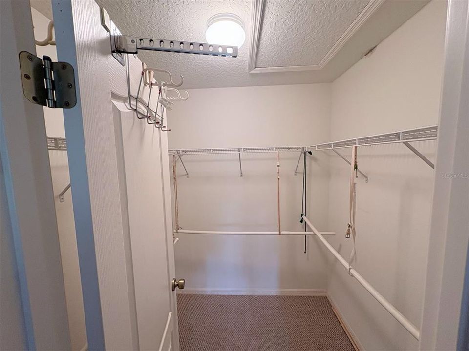 For Sale: $250,000 (2 beds, 2 baths, 1381 Square Feet)