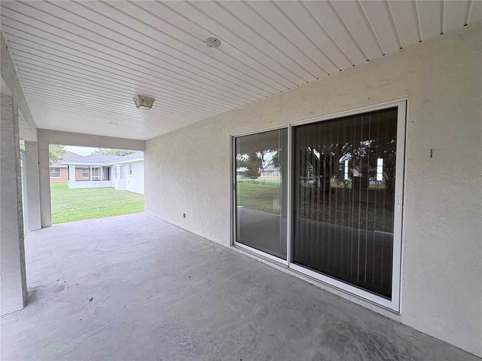 For Sale: $250,000 (2 beds, 2 baths, 1381 Square Feet)