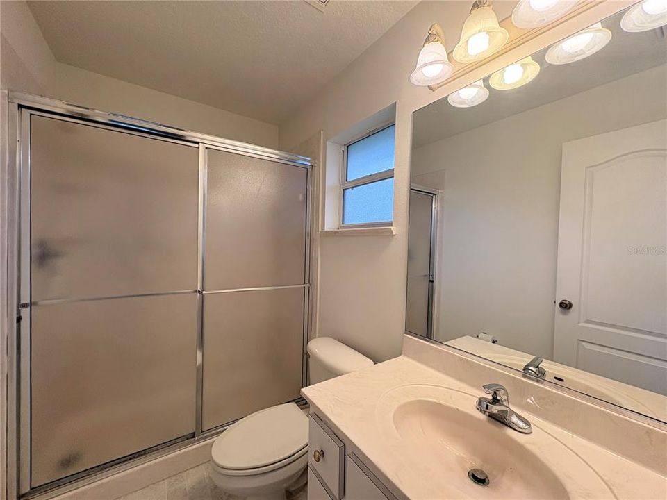 For Sale: $250,000 (2 beds, 2 baths, 1381 Square Feet)