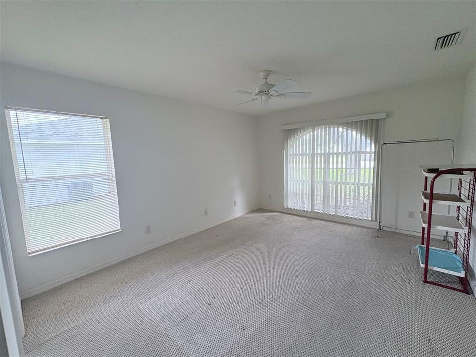 For Sale: $250,000 (2 beds, 2 baths, 1381 Square Feet)