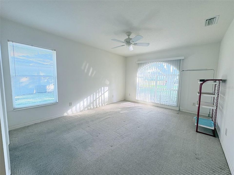 For Sale: $250,000 (2 beds, 2 baths, 1381 Square Feet)