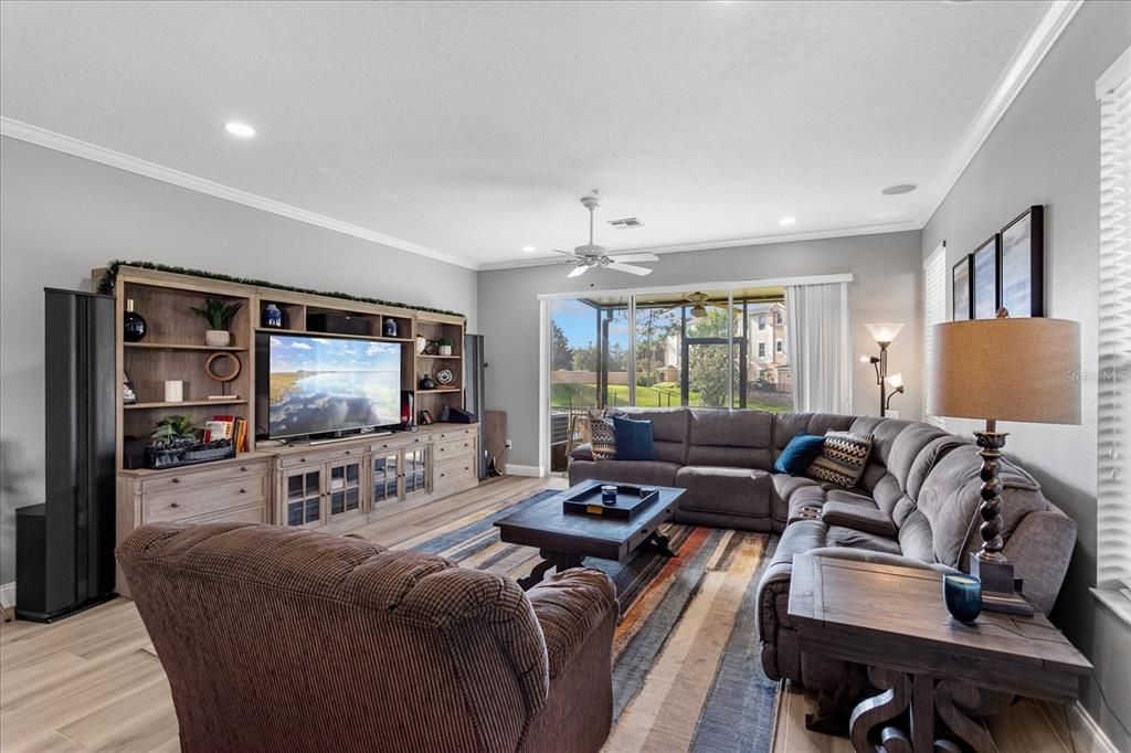 En Venta: $309,900 (3 camas, 2 baños, 1665 Pies cuadrados)