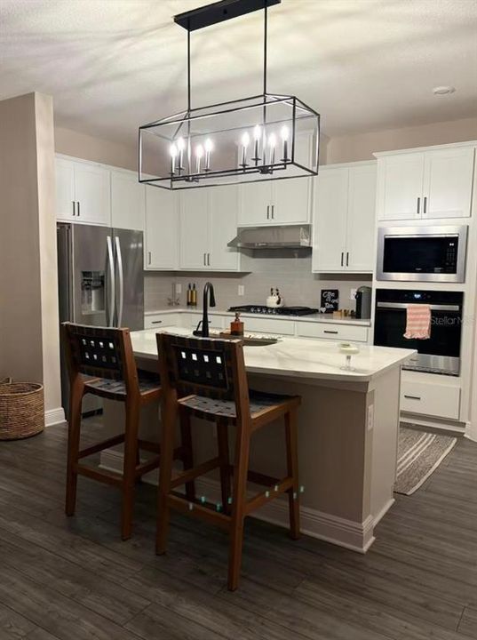 出租: $3,500 (4 贝兹, 2 浴室, 1811 平方英尺)