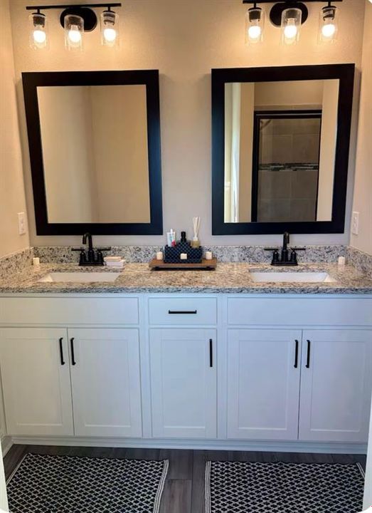 出租: $3,500 (4 贝兹, 2 浴室, 1811 平方英尺)