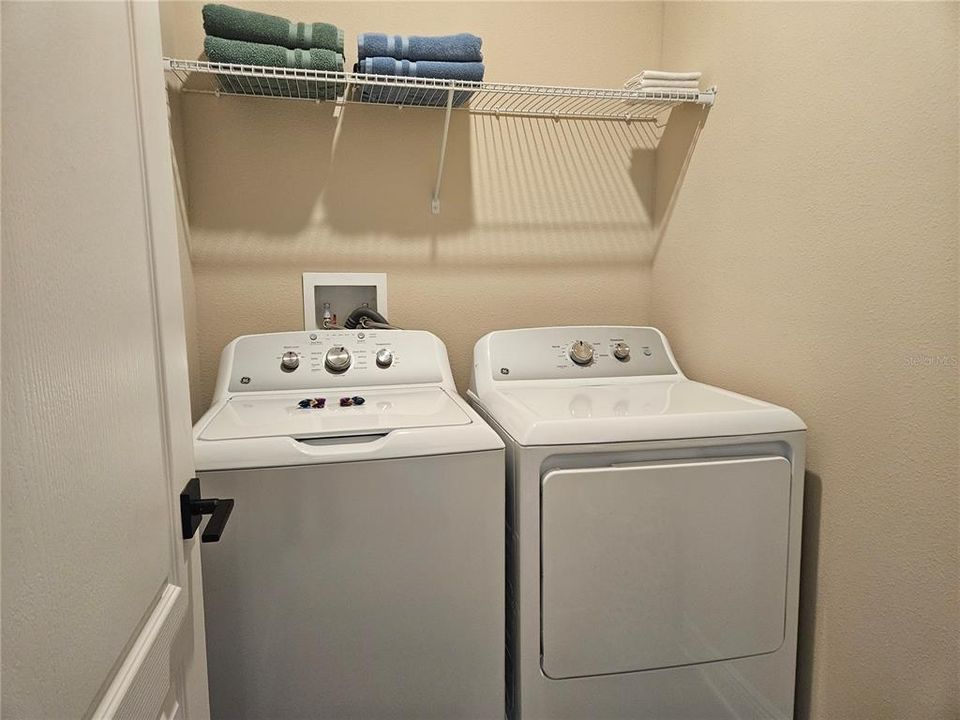 出租: $3,500 (4 贝兹, 2 浴室, 1811 平方英尺)