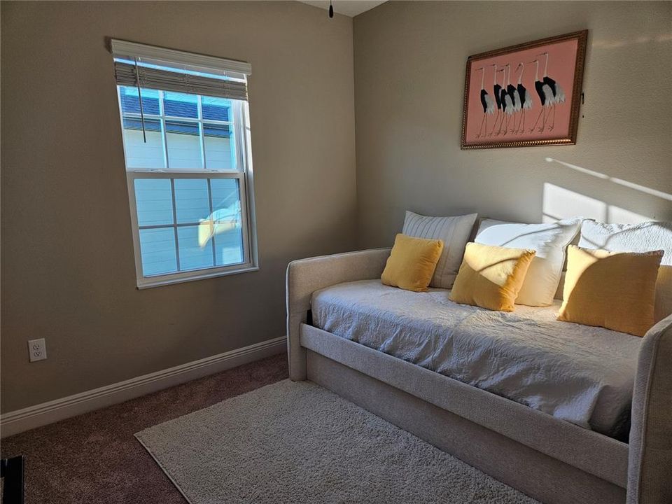 出租: $3,500 (4 贝兹, 2 浴室, 1811 平方英尺)