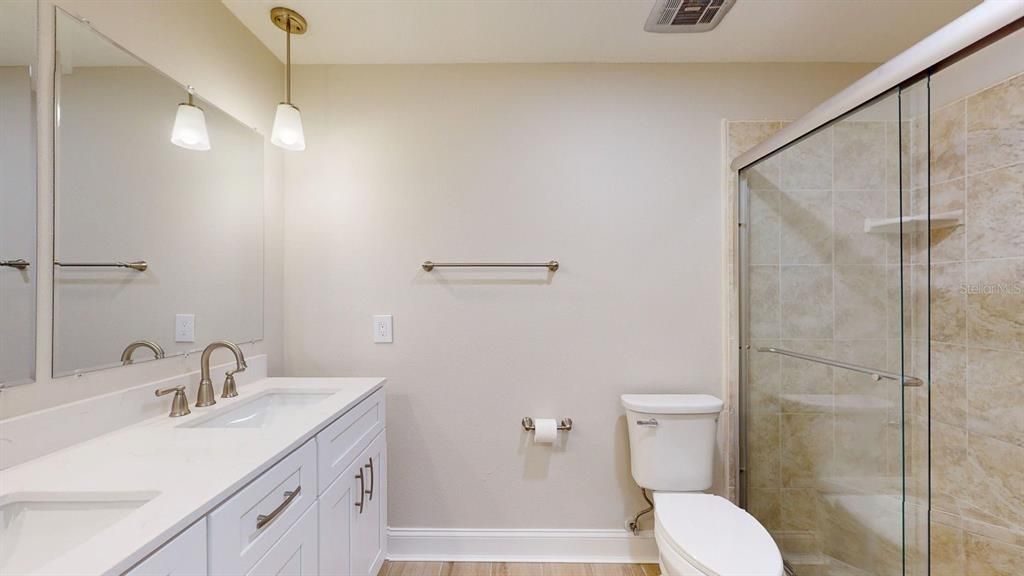 For Sale: $565,000 (2 beds, 2 baths, 1400 Square Feet)